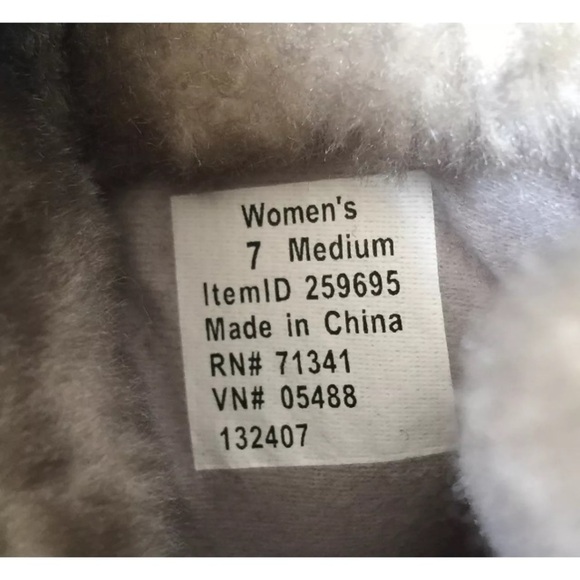 LL Bean Ivory Quilted Faux Fur Winter Snow Boots 7 - Picture 5 of 8